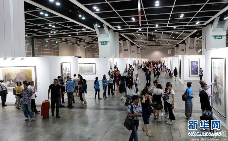 “全球水墨画大展”在香港举行