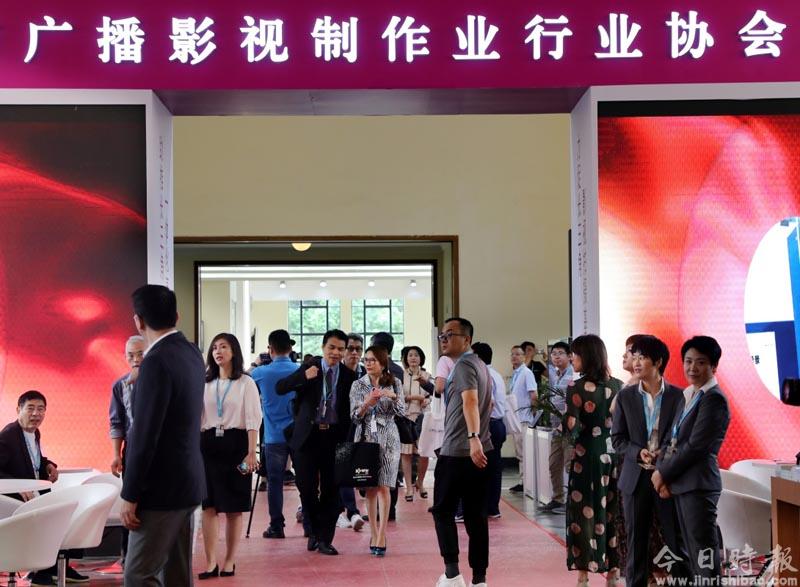 第25届上海电视节电视市场开幕