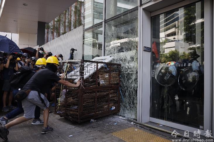 香港立法会16日复会 遭破坏大楼修复大致完成