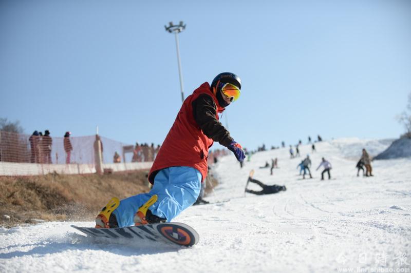 全民健身——冬日滑雪乐