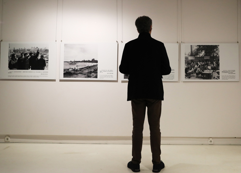 纪念中法建交55周年图片展在巴黎举行