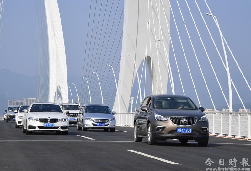 北京：新首钢大桥开通