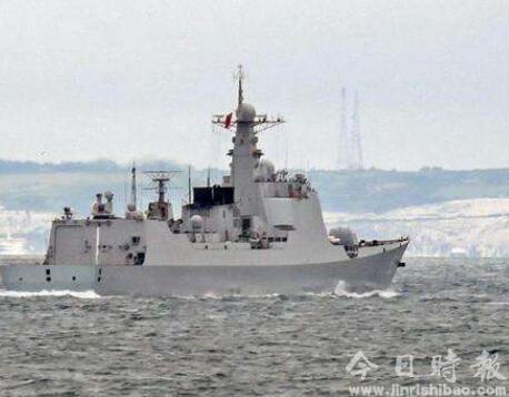 中国海军西安舰抵达埃及亚历山大港