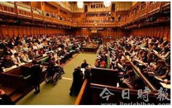 英国议会上院通过阻止“无协议脱欧”法案