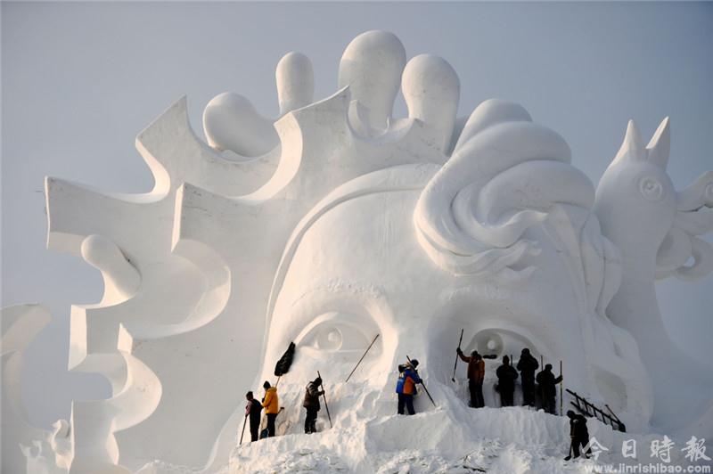 “冰雪童话世界”的建设者