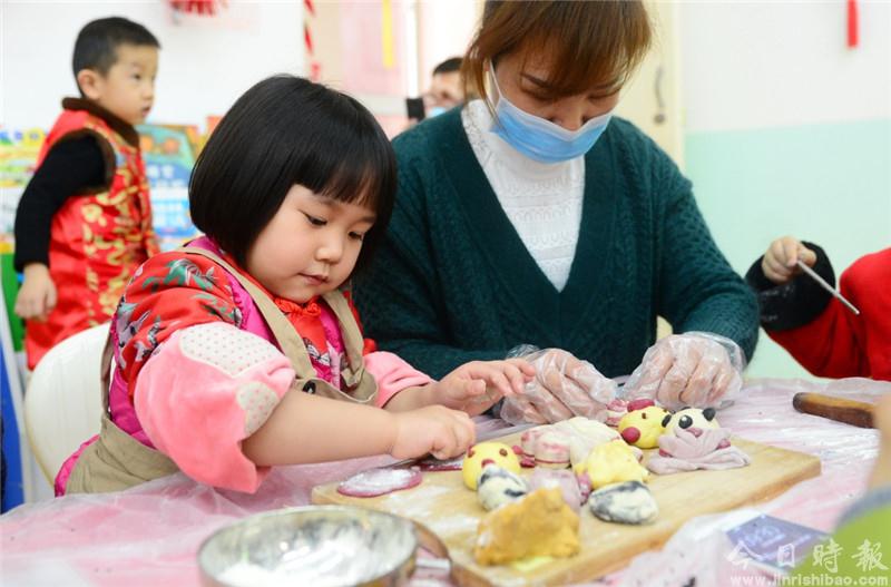 感受传统民俗迎新年