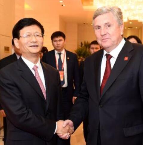 访吉尔吉斯斯坦前总理：期待与中国进一步加深合作