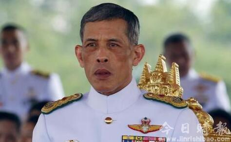 泰国国王宣布褫夺新晋贵妃的头衔