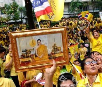 泰国国王去世或致政局不稳 经济料不受严重干扰