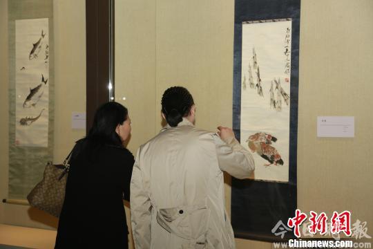 齐白石46件套晚年精品画亮相中国园博馆