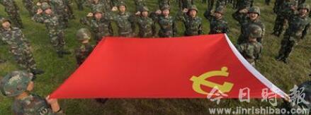 中国军队新型实战化卫生装备亮相老挝演训场