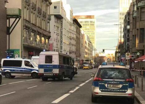 德柏林市中心发生枪击案 事发区域已封锁枪手仍在逃