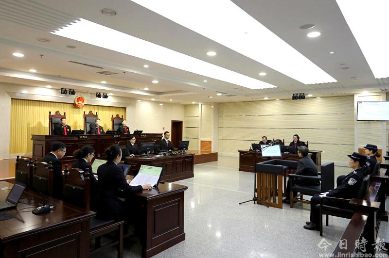 北京市委原副书记吕锡文受贿案一审开庭